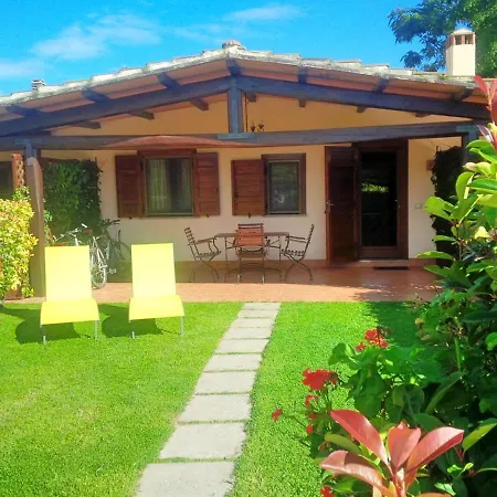 Apartment With Terrace In 28 M² + Parking Included *