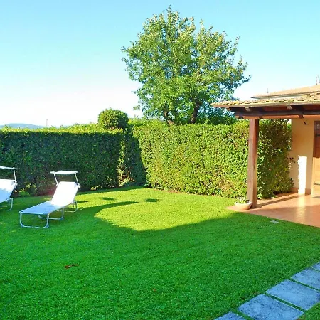 Apartment With Terrace In 28 M² + Parking Included *